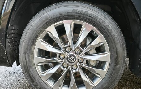 Toyota Land Cruiser, 2021 год, 11 200 000 рублей, 12 фотография