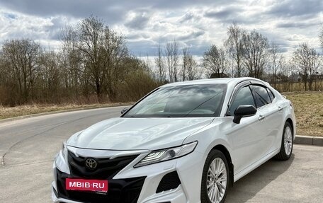 Toyota Camry, 2018 год, 2 899 000 рублей, 1 фотография