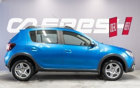 Renault Sandero II рестайлинг, 2021 год, 1 590 000 рублей, 5 фотография