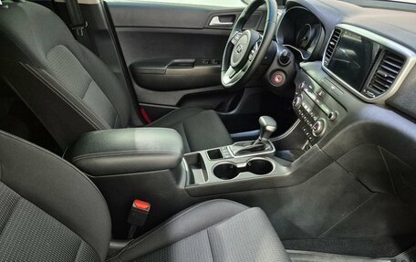 KIA Sportage IV рестайлинг, 2020 год, 2 200 000 рублей, 17 фотография