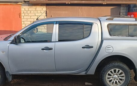 Mitsubishi L200 IV рестайлинг, 2011 год, 1 300 000 рублей, 2 фотография