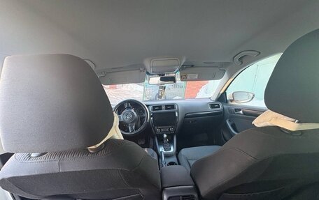 Volkswagen Jetta VI, 2012 год, 950 000 рублей, 4 фотография