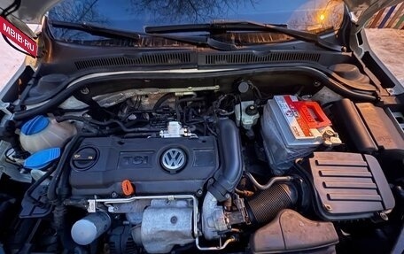 Volkswagen Jetta VI, 2012 год, 950 000 рублей, 2 фотография