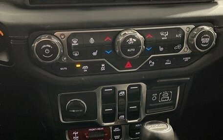 Jeep Wrangler, 2024 год, 17 700 000 рублей, 28 фотография