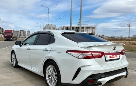 Toyota Camry, 2018 год, 2 899 000 рублей, 7 фотография