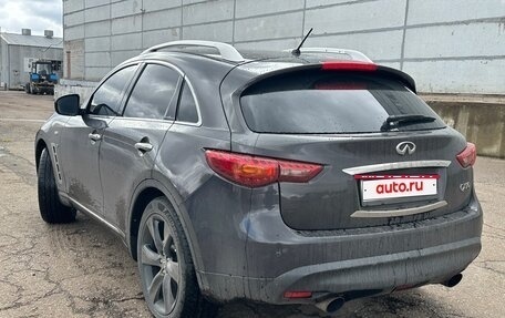 Infiniti QX70, 2014 год, 2 550 000 рублей, 7 фотография