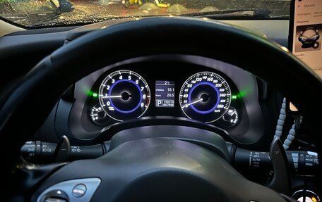 Infiniti QX70, 2014 год, 2 550 000 рублей, 10 фотография