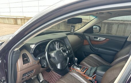 Infiniti QX70, 2014 год, 2 550 000 рублей, 8 фотография