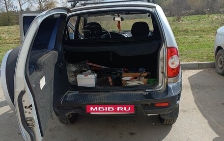 Chevrolet Niva I рестайлинг, 2010 год, 300 000 рублей, 10 фотография