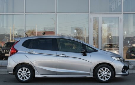 Honda Fit III, 2018 год, 1 260 000 рублей, 5 фотография