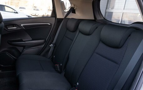 Honda Fit III, 2018 год, 1 260 000 рублей, 12 фотография