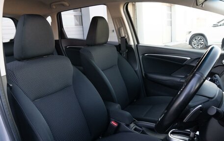 Honda Fit III, 2018 год, 1 260 000 рублей, 15 фотография