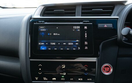 Honda Fit III, 2018 год, 1 260 000 рублей, 19 фотография