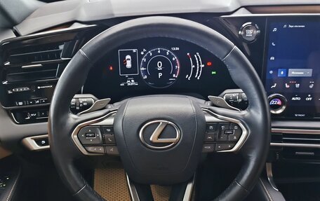 Lexus RX IV рестайлинг, 2023 год, 7 830 000 рублей, 10 фотография