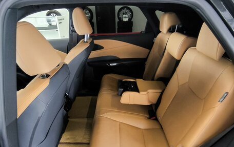 Lexus RX IV рестайлинг, 2023 год, 7 830 000 рублей, 26 фотография