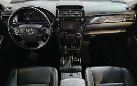 Toyota Camry, 2012 год, 1 380 000 рублей, 10 фотография