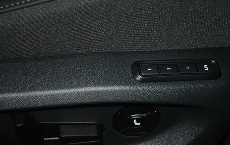 Volkswagen Tiguan, 2026 год, 4 690 000 рублей, 29 фотография