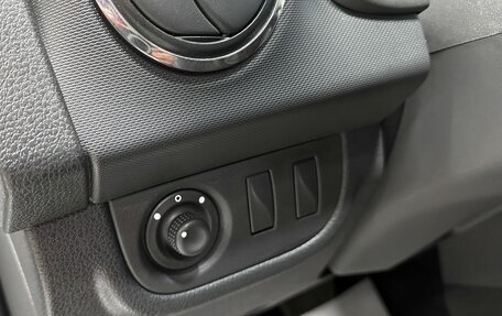 Renault Logan II, 2022 год, 1 097 000 рублей, 17 фотография