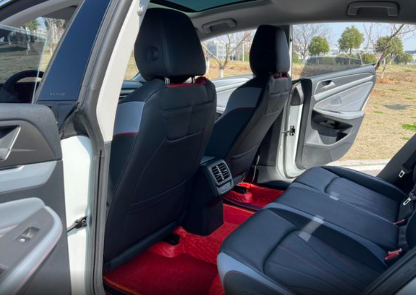 Volkswagen Lavida, 2023 год, 2 380 000 рублей, 10 фотография