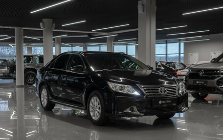 Toyota Camry, 2014 год, 1 680 000 рублей, 2 фотография