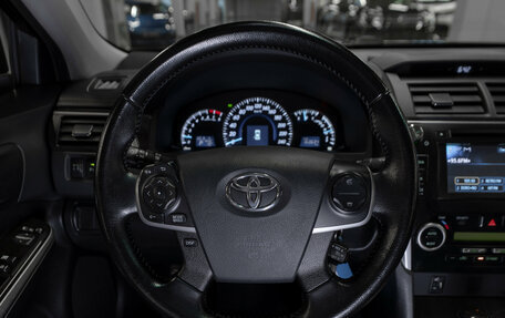 Toyota Camry, 2014 год, 1 680 000 рублей, 10 фотография