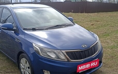 KIA Rio III рестайлинг, 2011 год, 700 000 рублей, 2 фотография