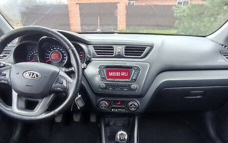 KIA Rio III рестайлинг, 2011 год, 700 000 рублей, 14 фотография