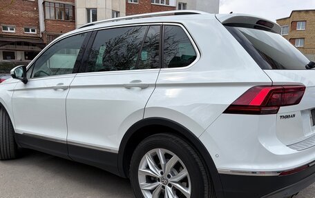 Volkswagen Tiguan II, 2019 год, 2 500 000 рублей, 6 фотография