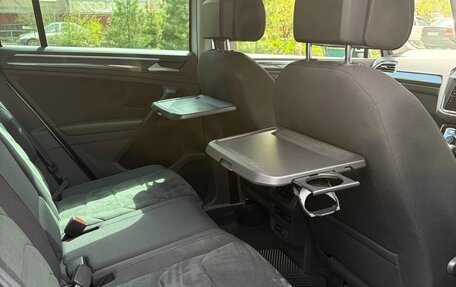 Volkswagen Tiguan II, 2019 год, 2 500 000 рублей, 14 фотография