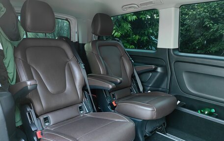 Mercedes-Benz Vito, 2016 год, 2 800 000 рублей, 5 фотография