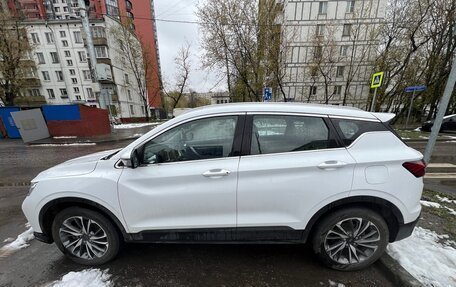 Geely Coolray I, 2022 год, 1 600 000 рублей, 8 фотография