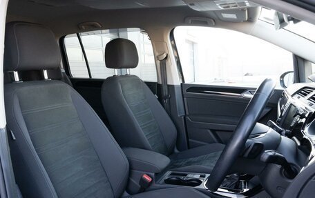 Volkswagen Touran III, 2015 год, 1 470 000 рублей, 16 фотография