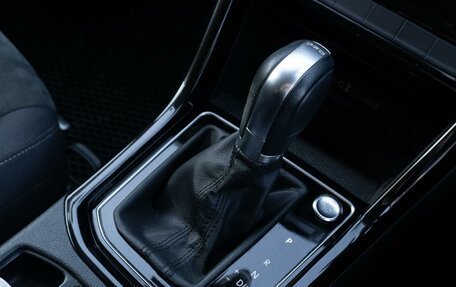 Volkswagen Touran III, 2015 год, 1 470 000 рублей, 21 фотография