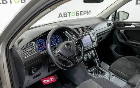 Volkswagen Tiguan II, 2017 год, 2 418 200 рублей, 11 фотография