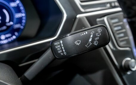 Volkswagen Tiguan II, 2017 год, 2 418 200 рублей, 24 фотография