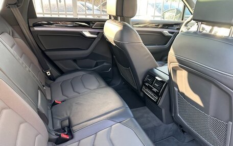 Volkswagen Touareg III, 2023 год, 10 990 000 рублей, 29 фотография