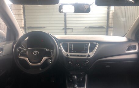 Hyundai Solaris II рестайлинг, 2017 год, 780 000 рублей, 7 фотография