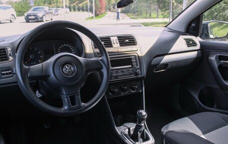 Volkswagen Polo VI (EU Market), 2013 год, 550 000 рублей, 24 фотография