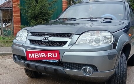 Chevrolet Niva I рестайлинг, 2010 год, 400 000 рублей, 2 фотография