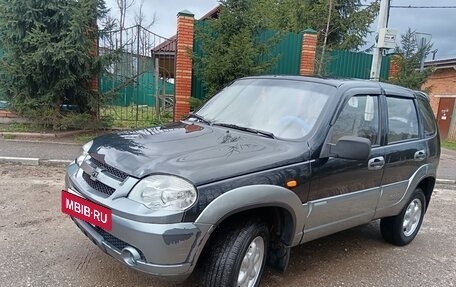 Chevrolet Niva I рестайлинг, 2010 год, 400 000 рублей, 3 фотография