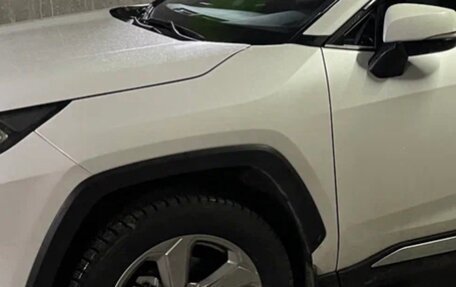 Toyota RAV4, 2021 год, 3 800 000 рублей, 4 фотография