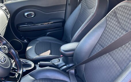 KIA Soul II рестайлинг, 2017 год, 1 650 000 рублей, 23 фотография