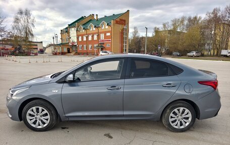 Hyundai Solaris II рестайлинг, 2019 год, 1 300 000 рублей, 4 фотография