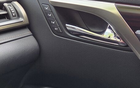 Lexus RX IV рестайлинг, 2017 год, 4 450 000 рублей, 10 фотография