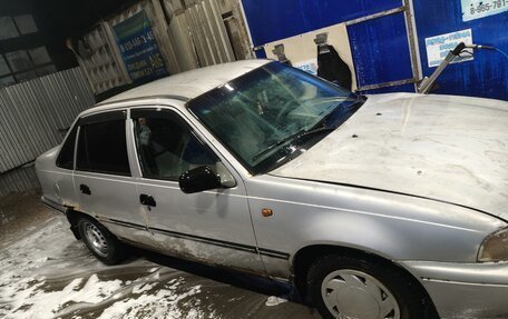 Daewoo Nexia I рестайлинг, 2004 год, 90 000 рублей, 2 фотография