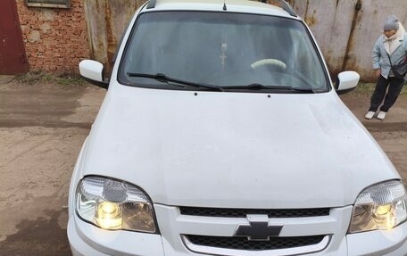 Chevrolet Niva I рестайлинг, 2013 год, 570 000 рублей, 6 фотография