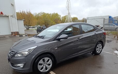 Hyundai Solaris II рестайлинг, 2015 год, 1 213 000 рублей, 1 фотография