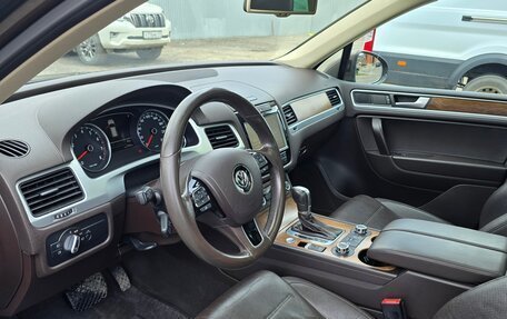 Volkswagen Touareg III, 2014 год, 2 100 000 рублей, 10 фотография