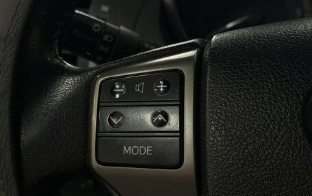 Toyota Land Cruiser Prado 150 рестайлинг 2, 2013 год, 3 200 000 рублей, 13 фотография