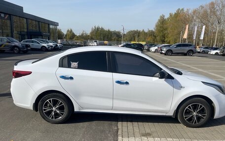 KIA Rio IV, 2017 год, 1 050 000 рублей, 4 фотография